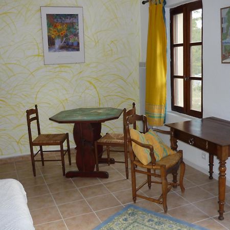 Le Val Leron Bed and Breakfast Valaurie Buitenkant foto