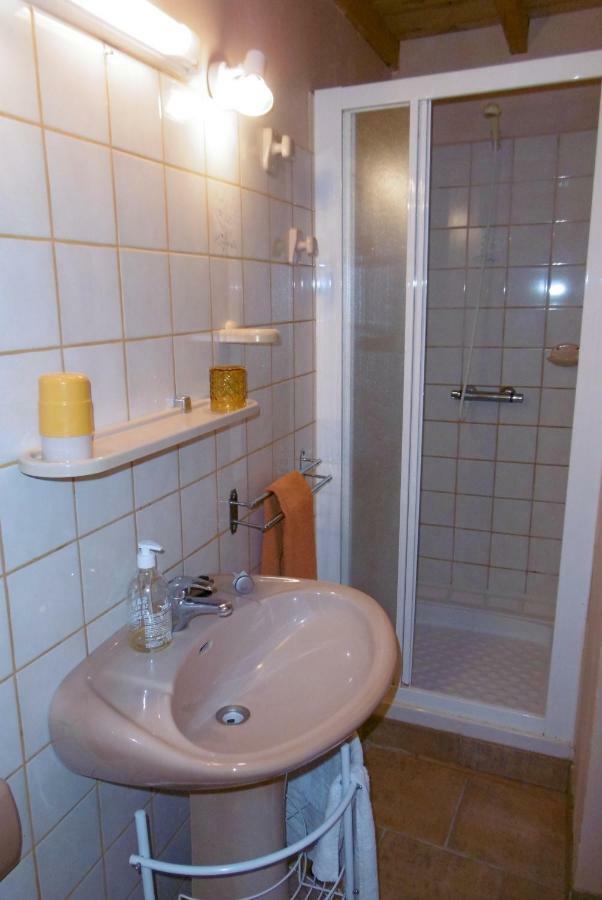 Le Val Leron Bed and Breakfast Valaurie Buitenkant foto