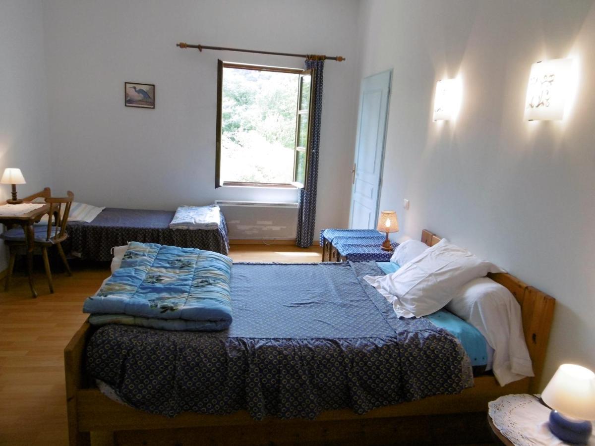 Le Val Leron Bed and Breakfast Valaurie Buitenkant foto