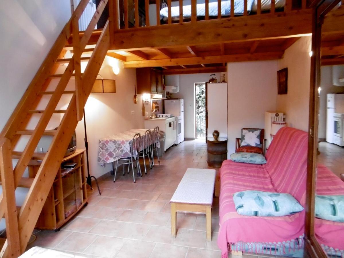Le Val Leron Bed and Breakfast Valaurie Buitenkant foto