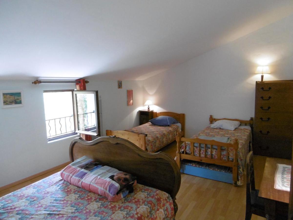 Le Val Leron Bed and Breakfast Valaurie Buitenkant foto
