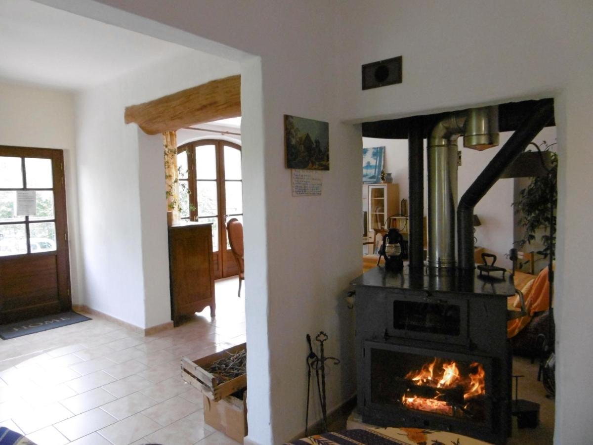Le Val Leron Bed and Breakfast Valaurie Buitenkant foto