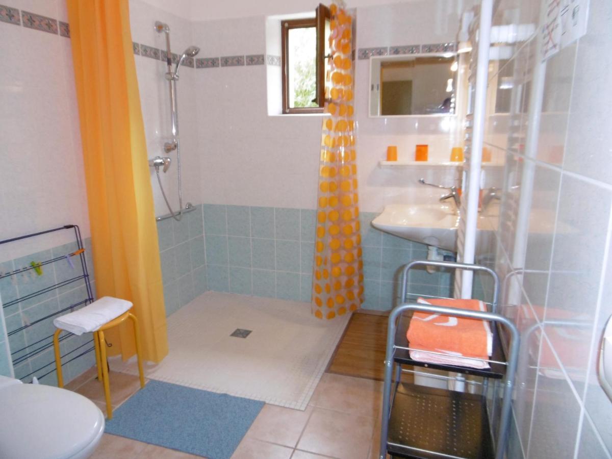 Le Val Leron Bed and Breakfast Valaurie Buitenkant foto