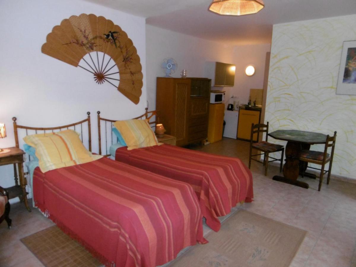 Le Val Leron Bed and Breakfast Valaurie Buitenkant foto