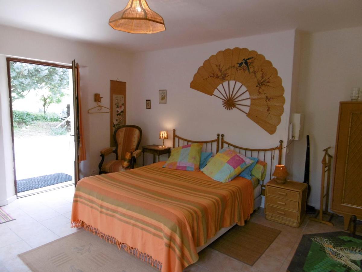 Le Val Leron Bed and Breakfast Valaurie Buitenkant foto